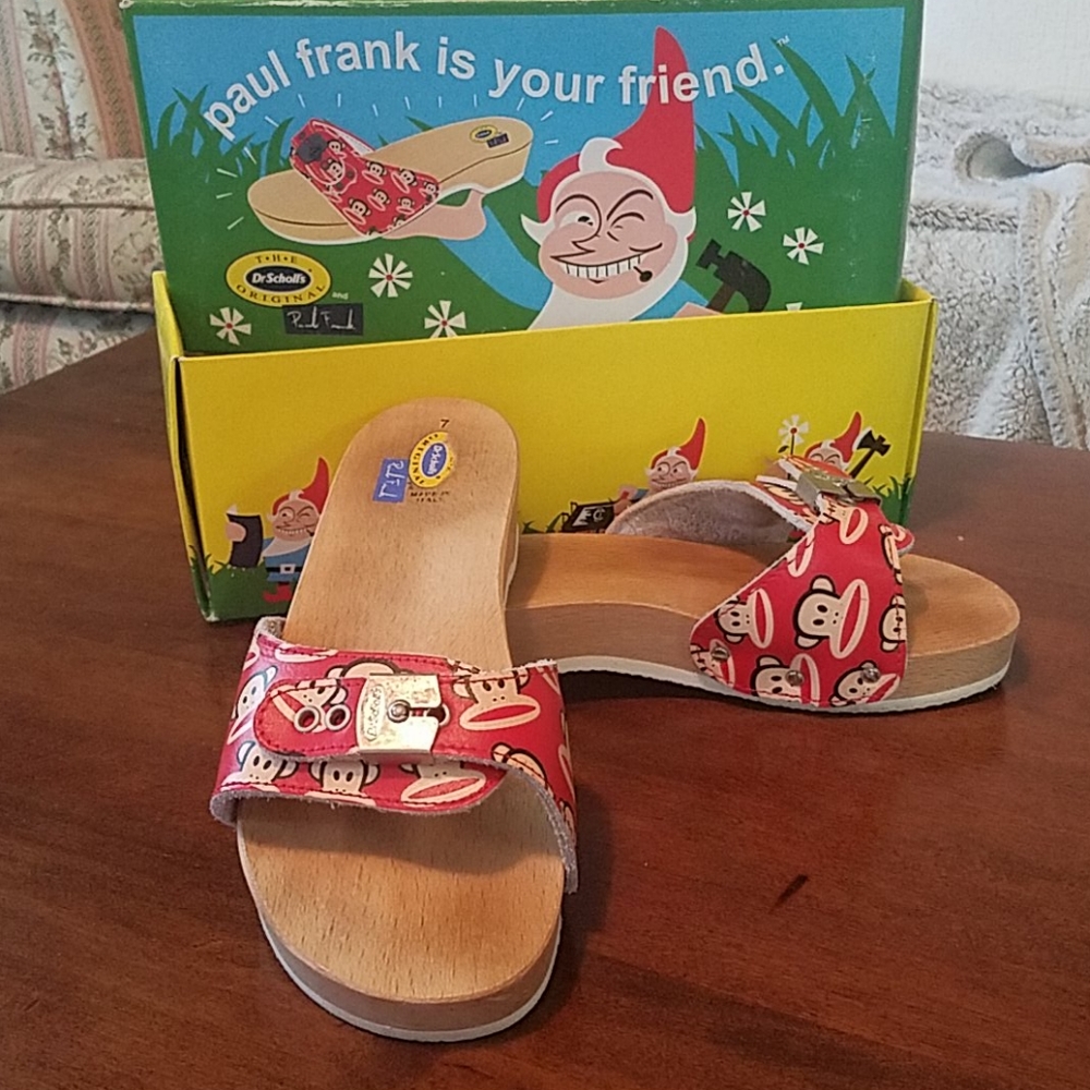 Red Paul Frank dr. Scholl's sandal